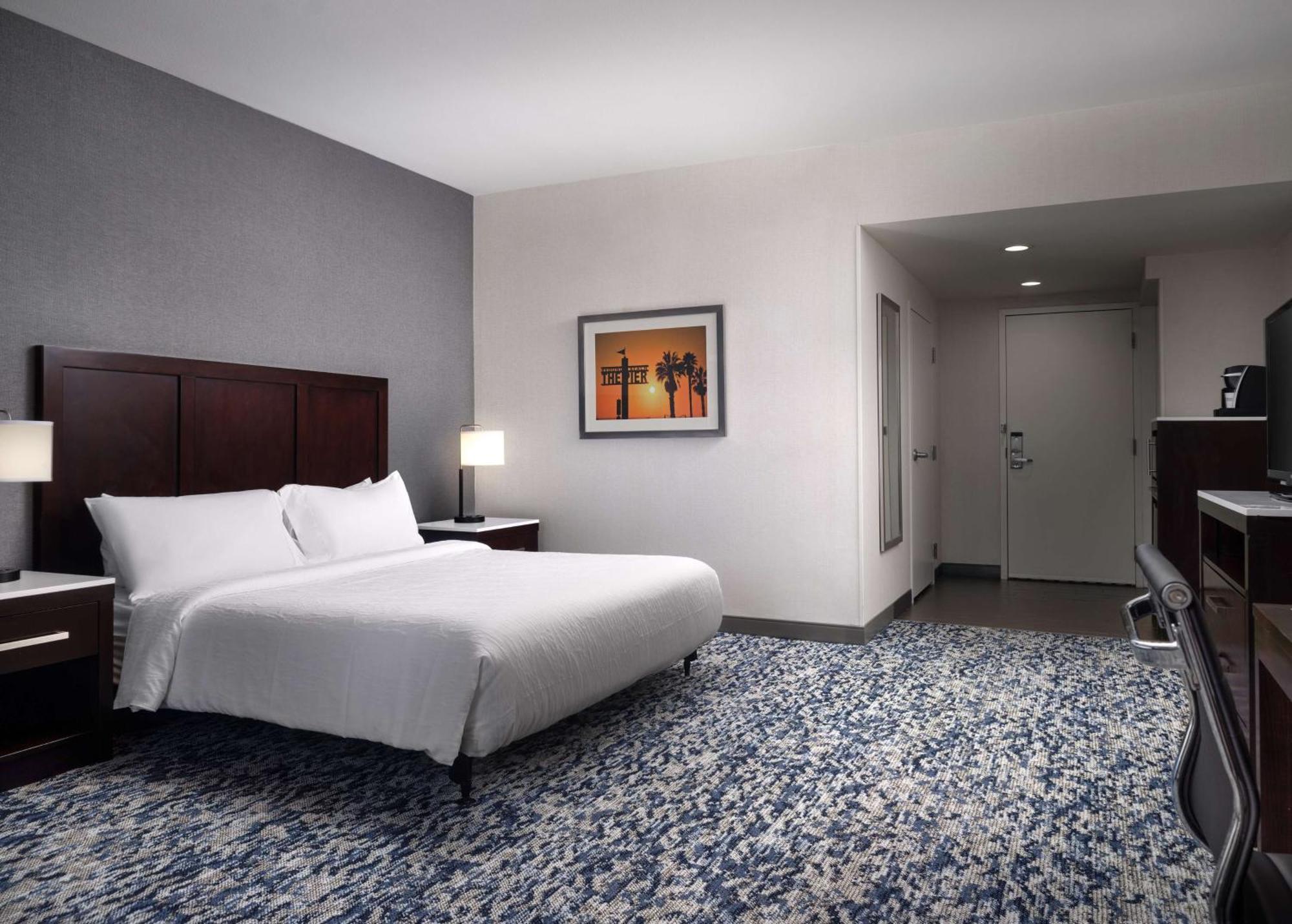 Hilton Garden Inn Los Angeles/Redondo Beach Exterior photo