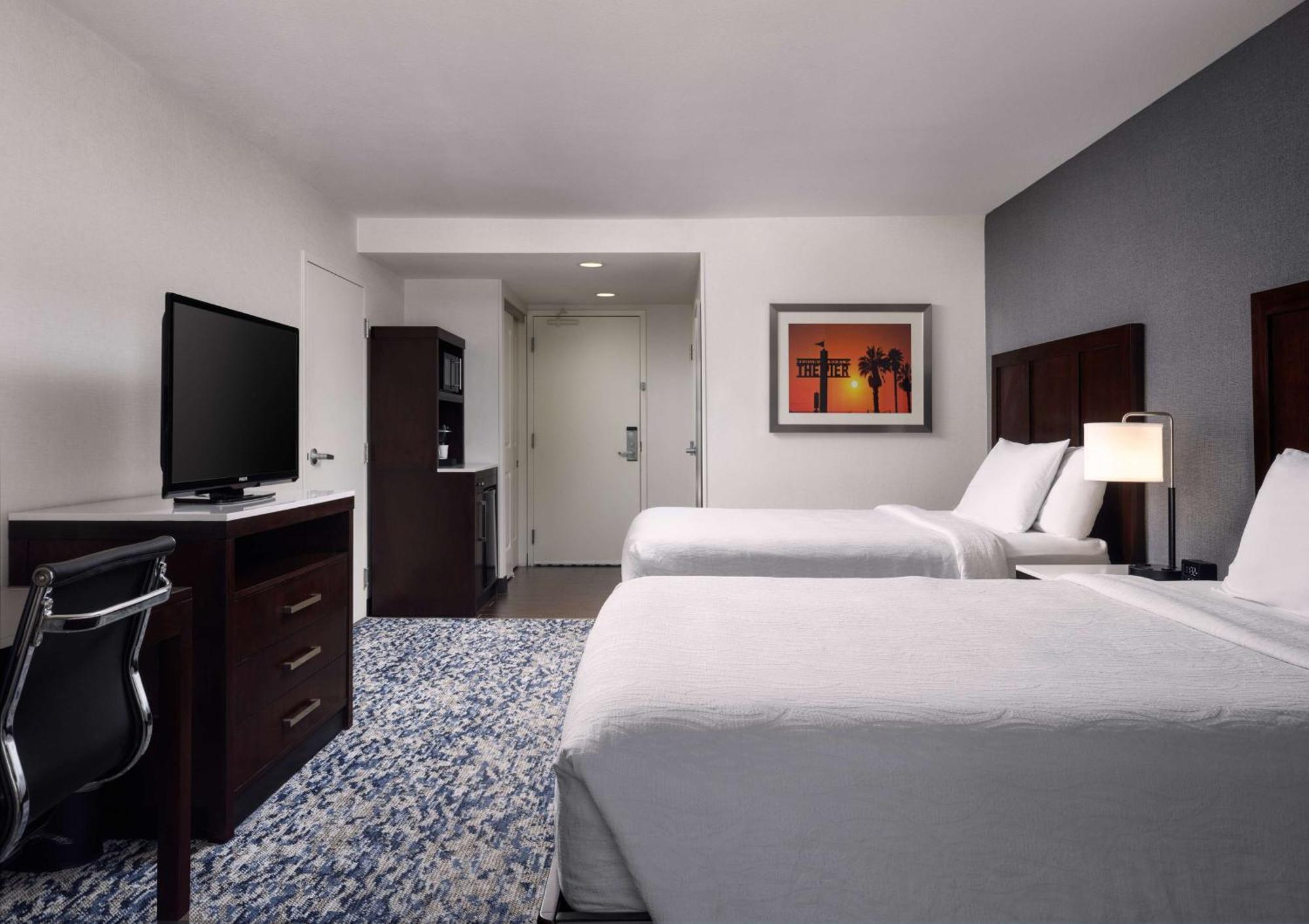 Hilton Garden Inn Los Angeles/Redondo Beach Exterior photo