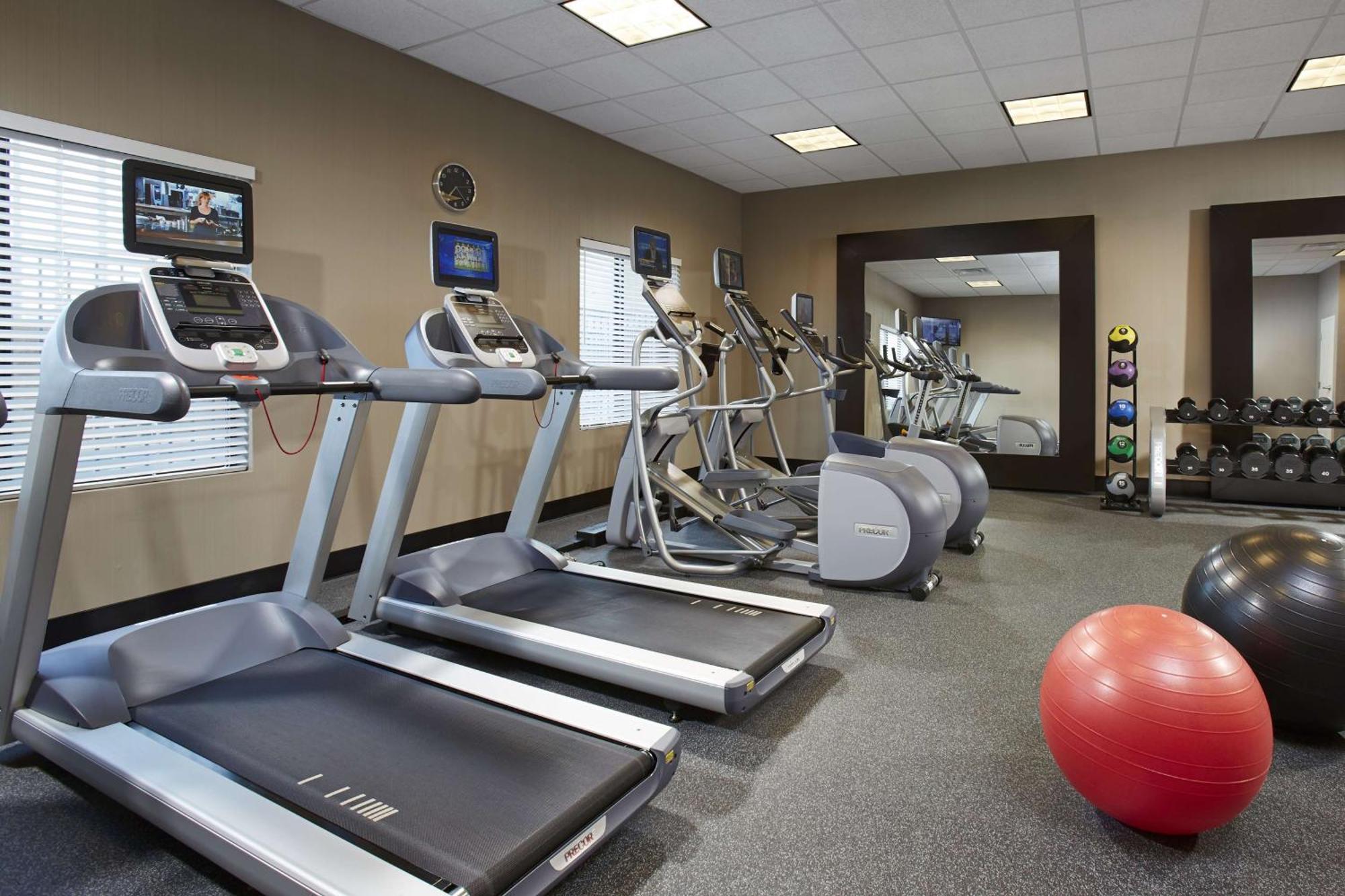 Hilton Garden Inn Los Angeles/Redondo Beach Exterior photo